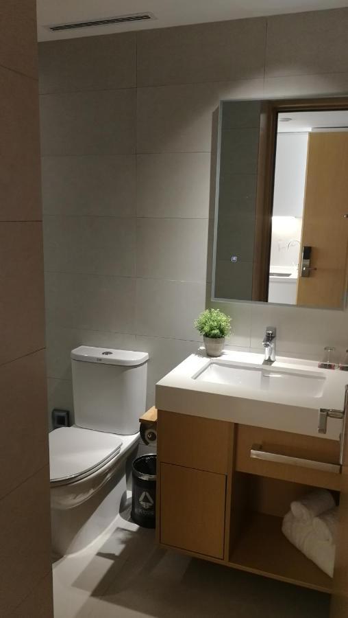 Ln Residence Changdi - New Aiqun Building - Canton Fair Free Shuttle Bus During Canton Fair Period Екстер'єр фото
